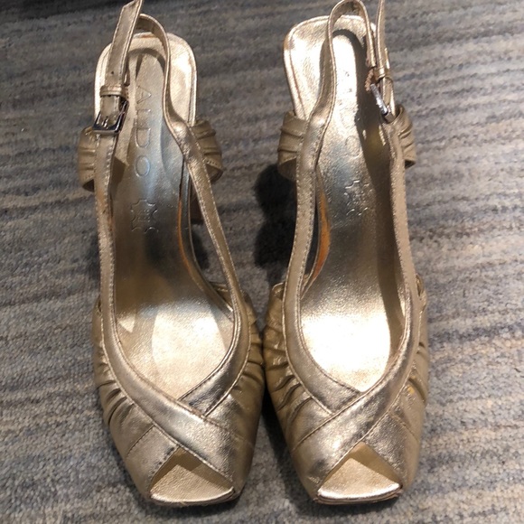 Aldo made in Italy gold peep toe chunky heels 36 - Picture 4 of 6